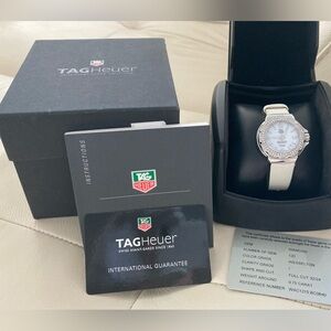 💯 Authentic Tag Heuer Diamond Watch - Ladies Formula 1  WAC1215.BC0840